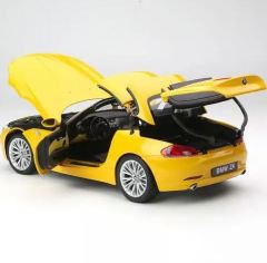 1:18 Sports Coupe Diecast Model - High-Detail Yellow Alloy Collector Car
