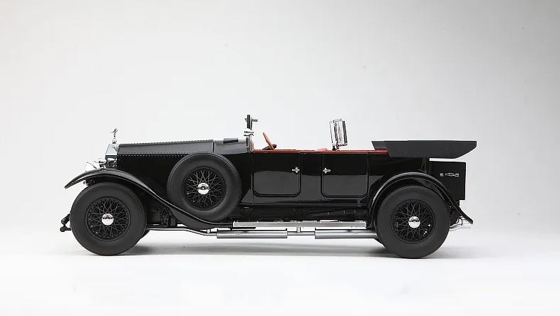1:18 Vintage Luxury Roadster Diecast - Rare Antique Alloy Collectible Car