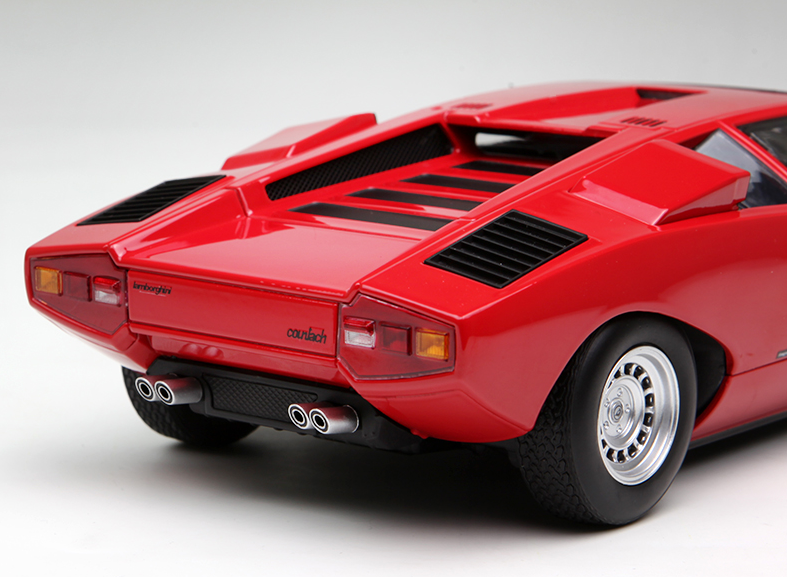 1:18 Scale Vintage Endurance Racing Diecast - High-Detail Alloy Sportscar
