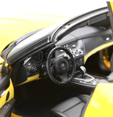 1:18 Sports Coupe Diecast Model - High-Detail Yellow Alloy Collector Car