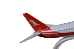 B737 Shanghai Airlines Diecast Metal Model