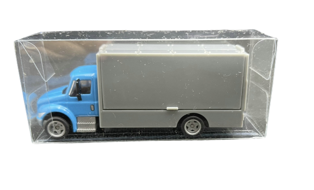 Scale 1:43 diecast cargo truck toy