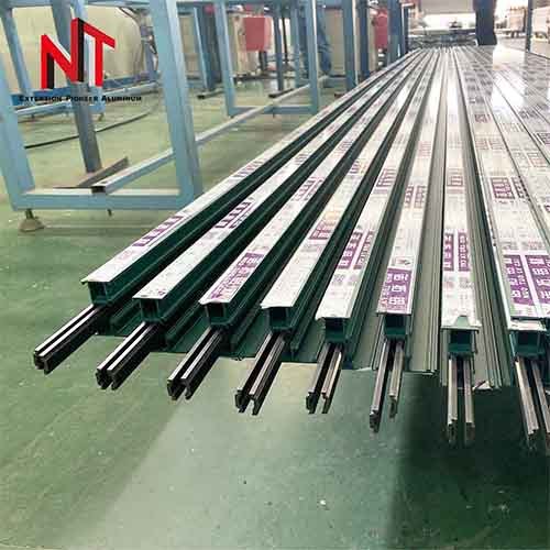 Heat-insulating aluminum profiles