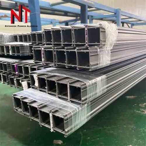 Heat-insulating casement aluminium profiles