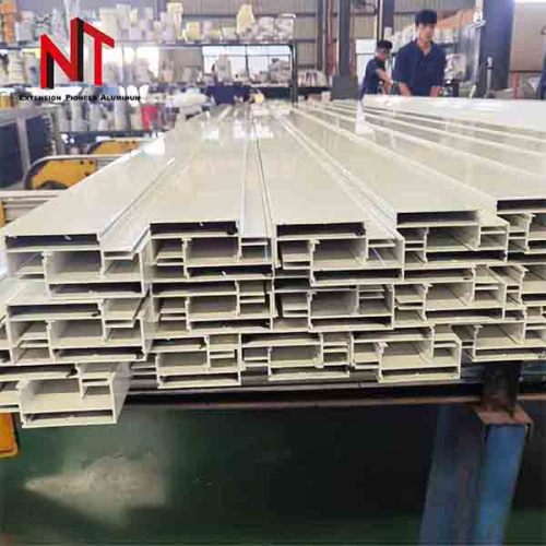 White aluminum curtain wall profile