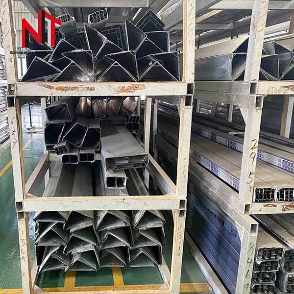 Extruded aluminum pergola profile