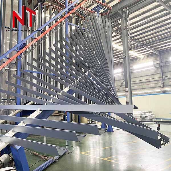 extruded profiles for pergola