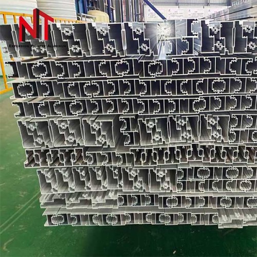 Windows and sliding glass doors aluminum profiles