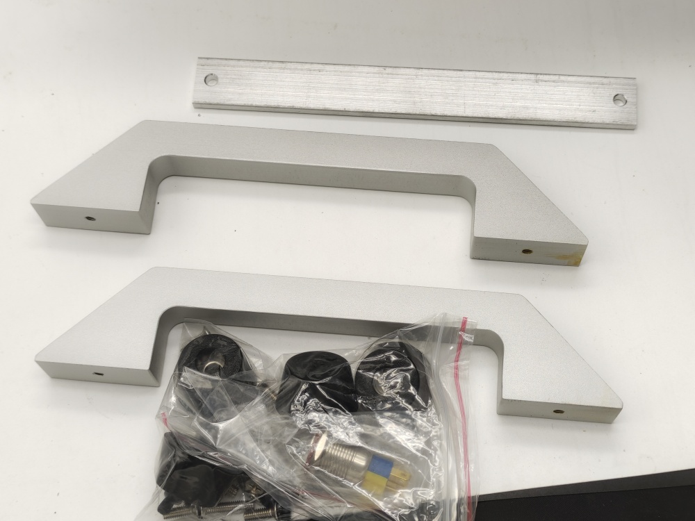 1 pcs fashion Full aluminum power amplifier case single side heatsink with handle post amp vu meter DIY chassis