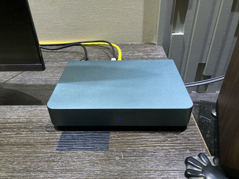 HIFI audio fever Ethernet switch full linear DC power supply sc cut ocxo constant temperature crystal oscillator magic change