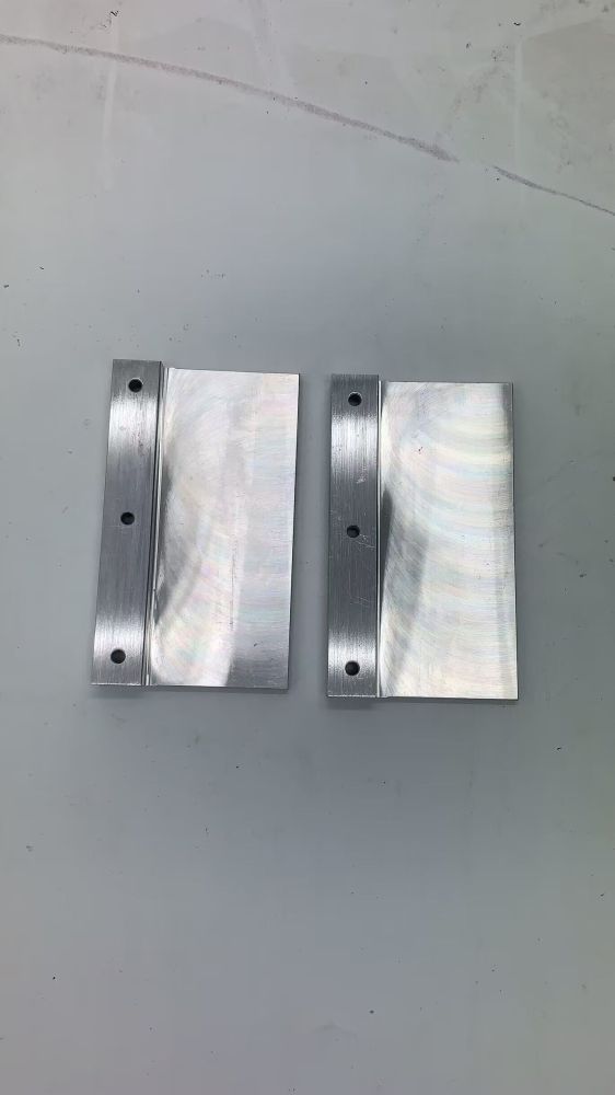 One Pair 12X70X120MM Angle Aluminum Gold Seal Thermal Bridge For QUAD606