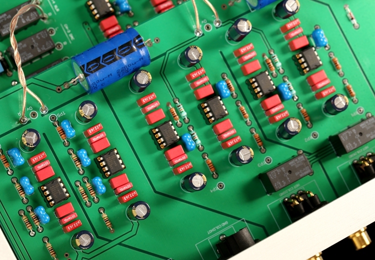 Finished Machine C9.2 HIFI Remote Control Balanced Preamplifier RCA XLR Based On MBL6010D Preamp Circuit