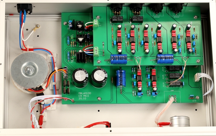 Finished Machine C9.2 HIFI Remote Control Balanced Preamplifier RCA XLR Based On MBL6010D Preamp Circuit