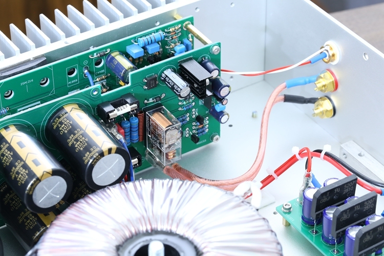 Finished G5 Ultra low distortion 120W*2 stereo pure power amplifier Refer to Goldmund circuit