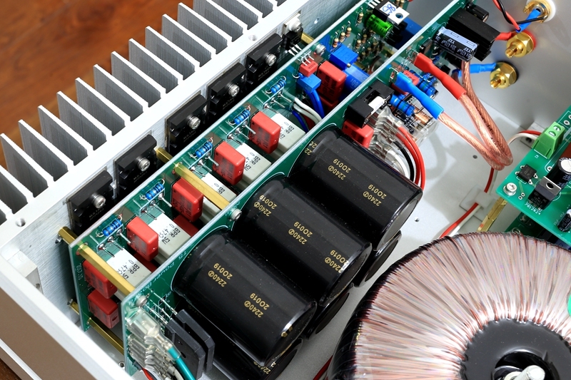 P10 hifi dual channel 200W+200W pure power amplifier Refer to YBA P1000 circuit
