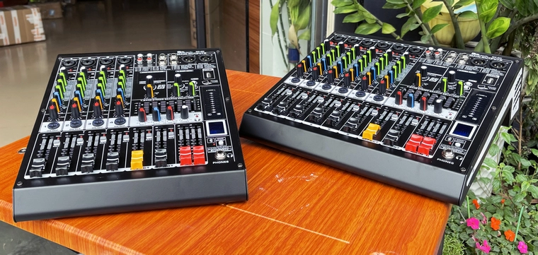 Strong mid low bass USB Bluetooth Mini Reverberator Performance Home KTV 6 channel 8 channel Mixer supply AUX XLR output