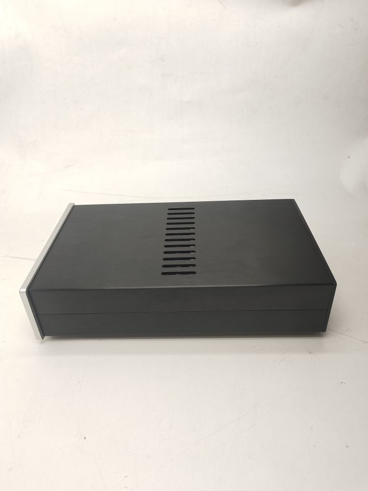 Refer to the circuit design of Swiss STUDER900 Ultra low noise regulated linear power supply
