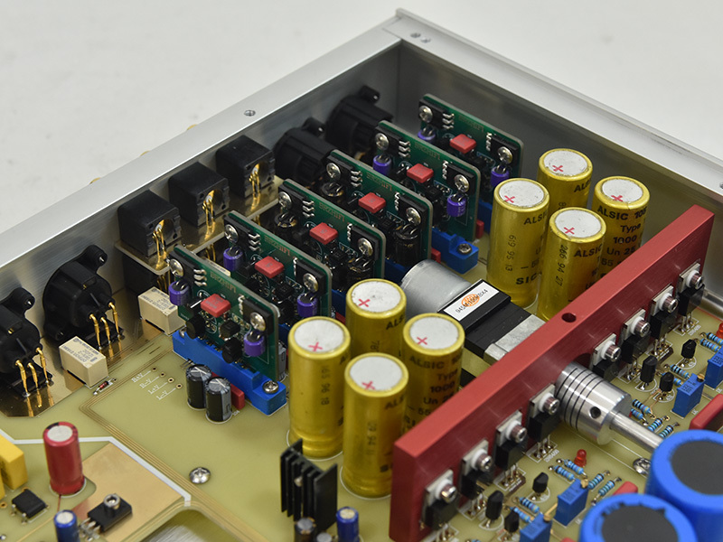 Refer to Bryston BP-26 Circuit Preamplifier Low Distortion Large Dynamic Full Balance Preamp Amfplifier RCA XLR Inport