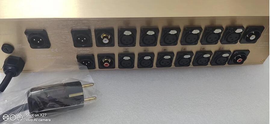 High end 1: 1 Reference Switzerland FM266MKII HIFI fully balanced preamplifier remote control RCA XLR preamp