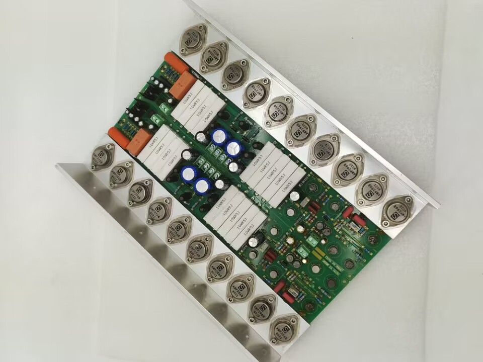 FM HIFI stereo audio 260W+260W Class AB amplifier board Refer to FM711 circuit design Suitable for FM255 preamp