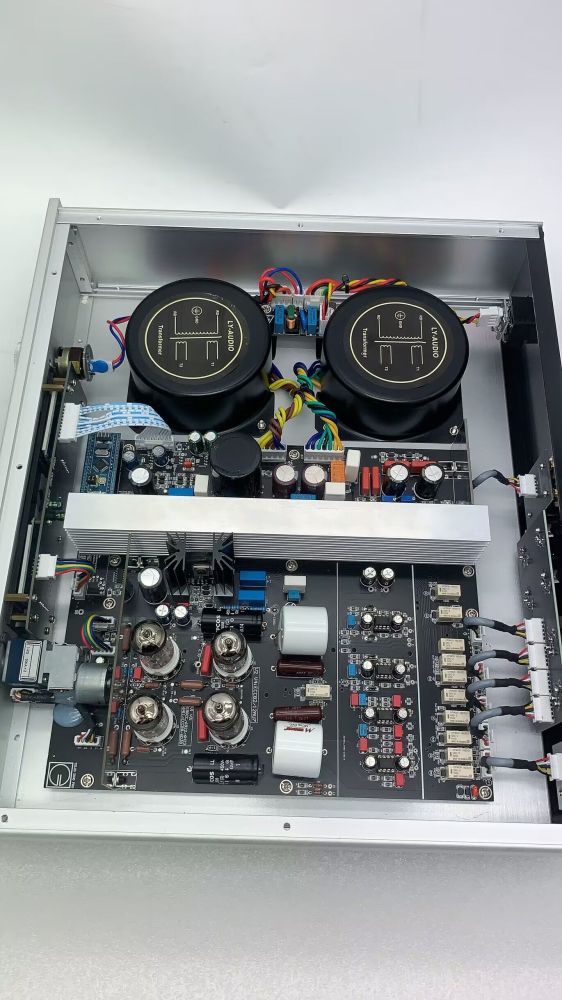 T2500 Fully Balanced HIFI E88CC * 2+ECC82 * 2 tube preamplifier with remote control