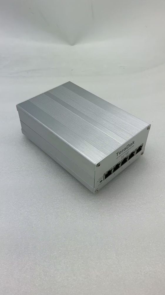TeraDak Netgear GS105E 5-port 1000M Gigabit network management switch magic upgrade upgrade OCXO crystal oscillator