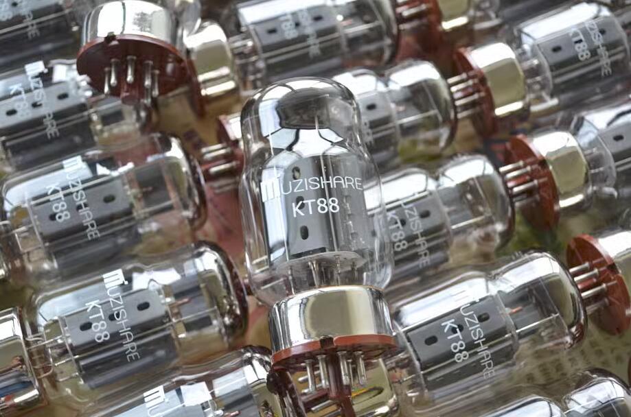 MUZISHARE X7 Integrated Vacuum Tube Amplifier KT88x4 AB1 Push-pull Amp 25~45W TR~UL Switch 110V/220V MM Phono