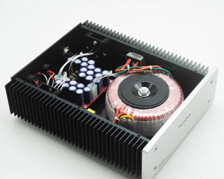 TeraDak DC-200W Qnap TVS-951X NAS Network storage HiFi linear power supply