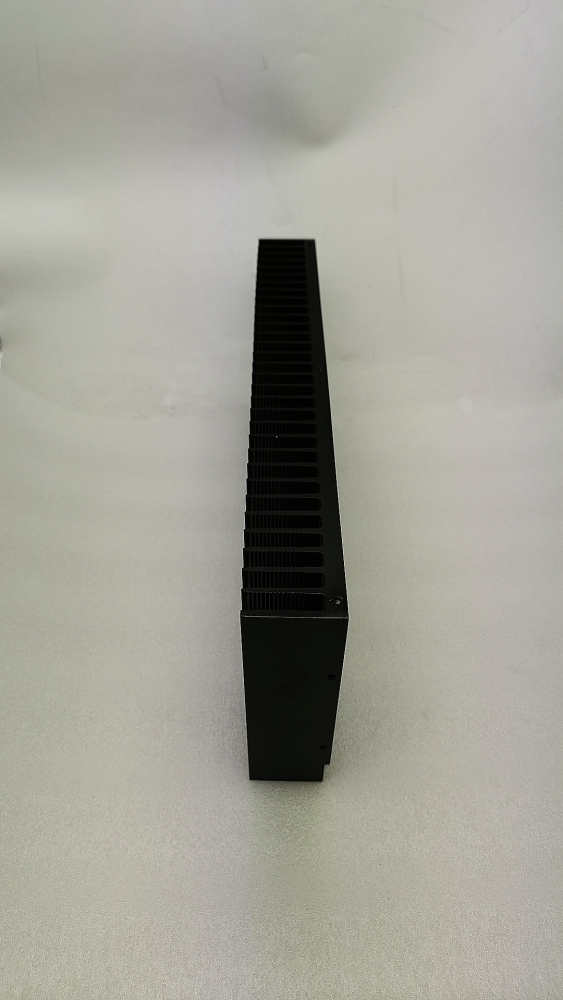 Extra Large Class A HIFI Power Amplifier Special Aluminum Radiator Blackened Brushed heatsink have opened Hole 400 * 50 * 174mm