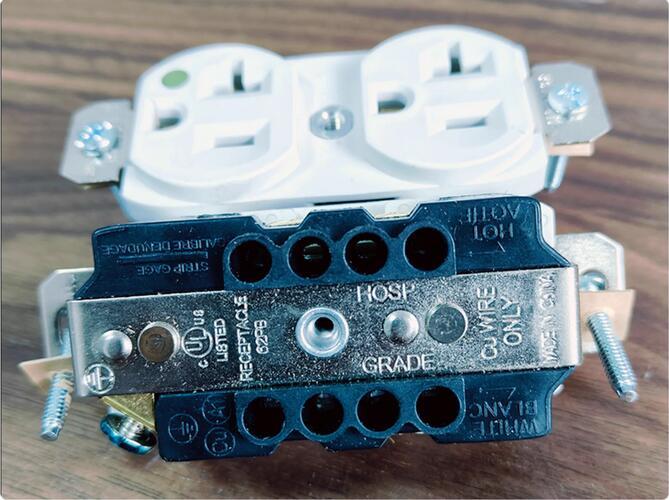LB-6620 Dual power supply filtering anti-interference overcurrent and lightning protection HIFI plug Suitable for audio CD amplifiers