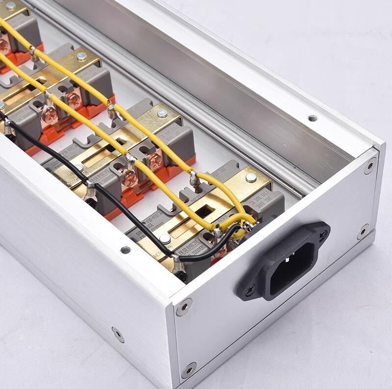 1pcs All aluminum case American standard power socket Audio HiFi mini power strip US power plug