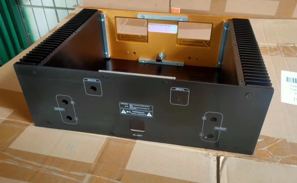 Accuphase All aluminum amplifier chassis / Preamplifier case VU meter AMP Enclosure DIY box with heatsink on both side