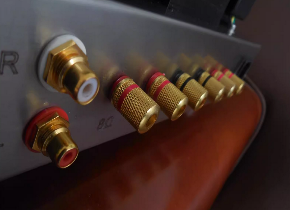 6C19 electronic tube power amplifier silver wire manual scaffolding, full sound like 300B Input sensitivity: 500mV--2000mV