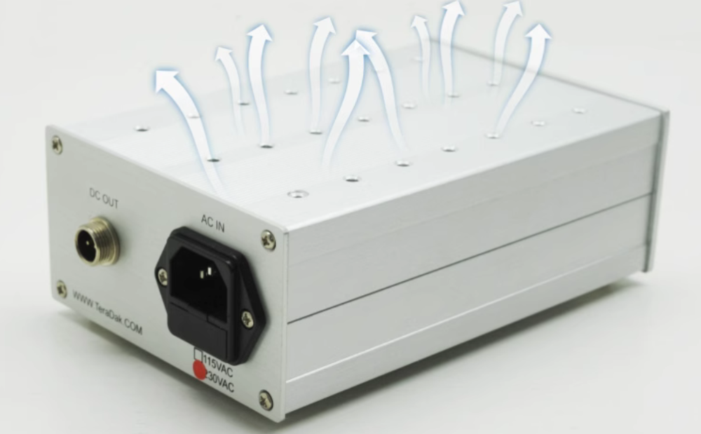 TeraDak DC-30W weiss int203  DC10V/2A HiFi linear power supply