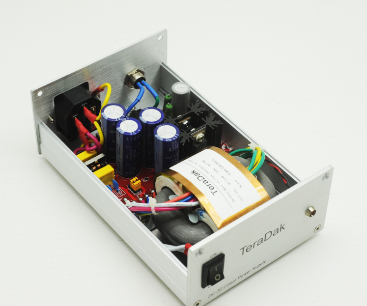 Teradak DC-30W Icon HDP 15V 1.6A Linear power supply
