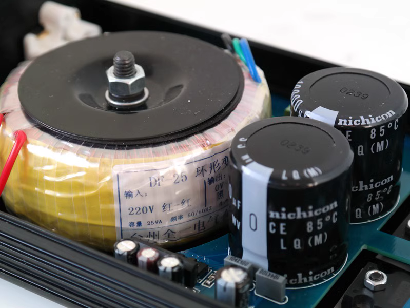 LA5se MOS-FET HIFI mini Pure Class A headphone amplifier