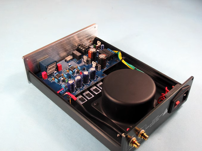 Finished A1 HIFI headphone amplifier Refer to Beyerdynamic A1 circuit