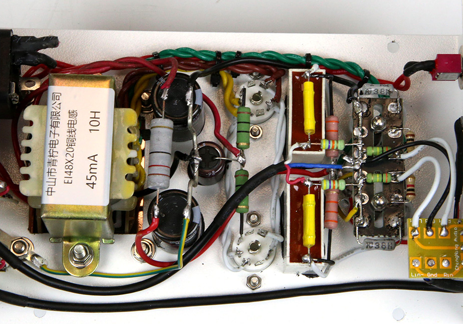 Finished ECC82 HIFI DIY stereo tube preamplifier 6Z4 electronic tube rectifier Paired with Western style chassis