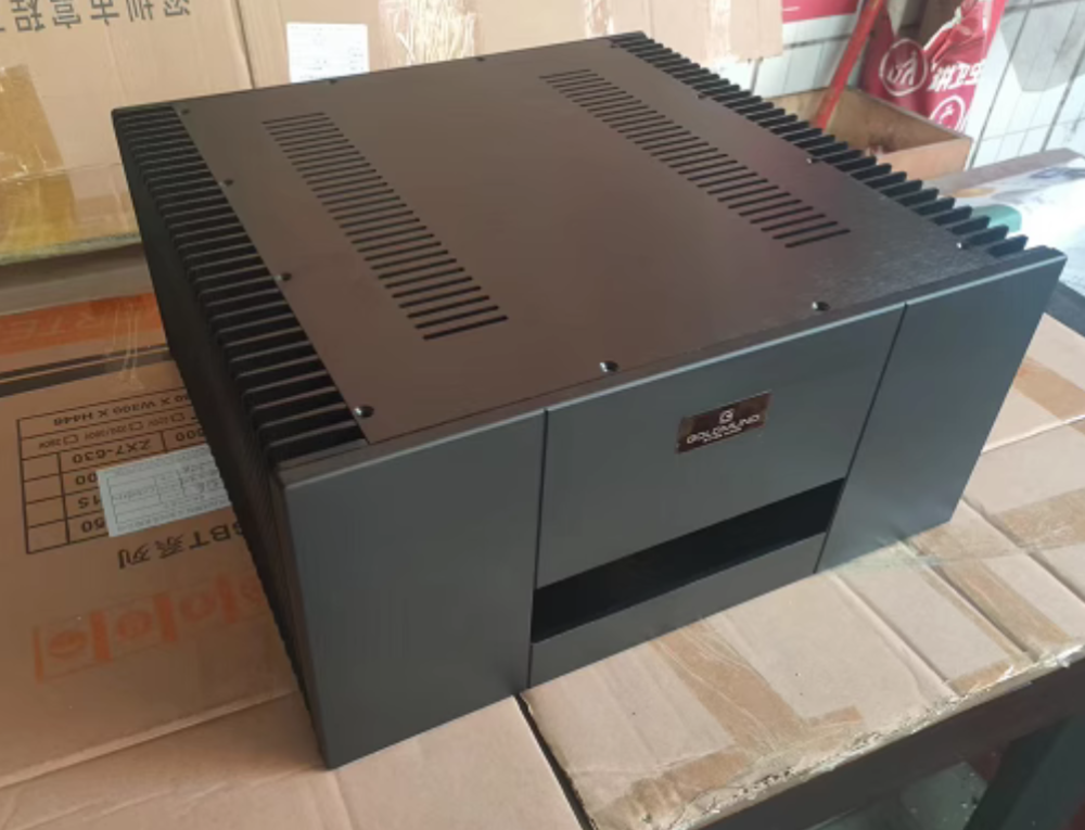 large space aluminum Goldmund double channel amplifier chassis Audio rear stage amplifier combine chassis both sides heatsink