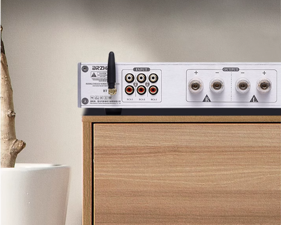 Finished PA-428PRO High power household D-class 200W*2 stereo amplifier