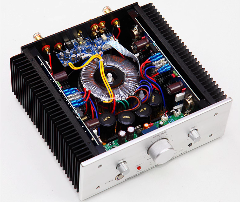 AM81 Dual differential input HiFi metal encapsulated transistor high-power class AB 145W*2 stereo amplifier