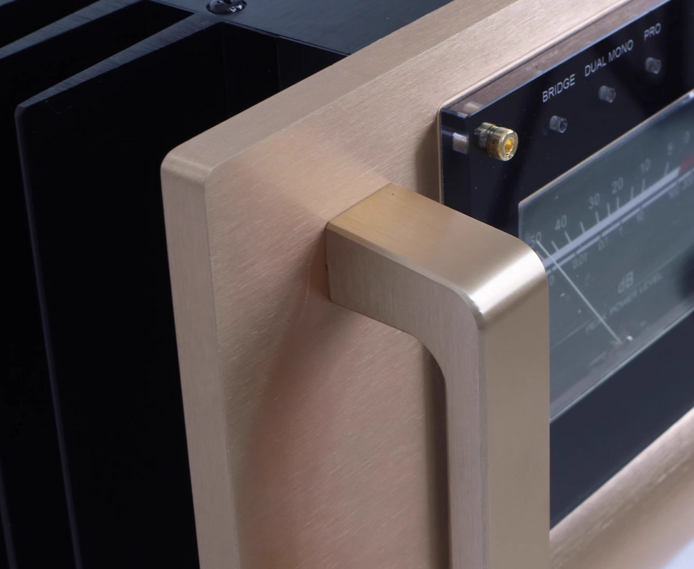 accuphase A65 class A hifi DIY post amplifier chassis both sides with heatsink amp box