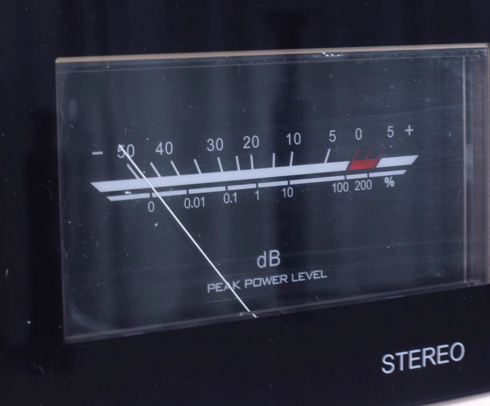 accuphase A65 class A hifi DIY post amplifier chassis both sides with heatsink amp box