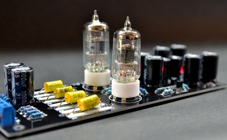 Finished 6j1 or 6AK5 tube preamp stereo HIFI DIY board with tubes Reference music fax circuit