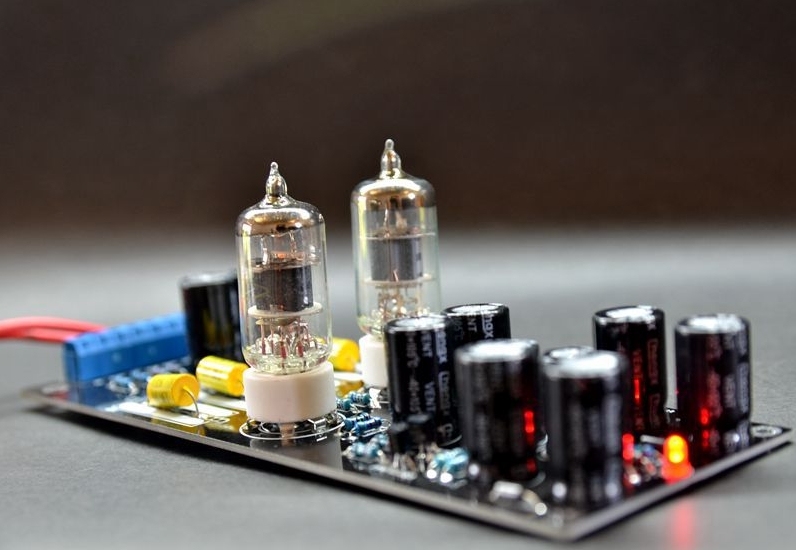 Finished 6j1 or 6AK5 tube preamp stereo HIFI DIY board with tubes Reference music fax circuit