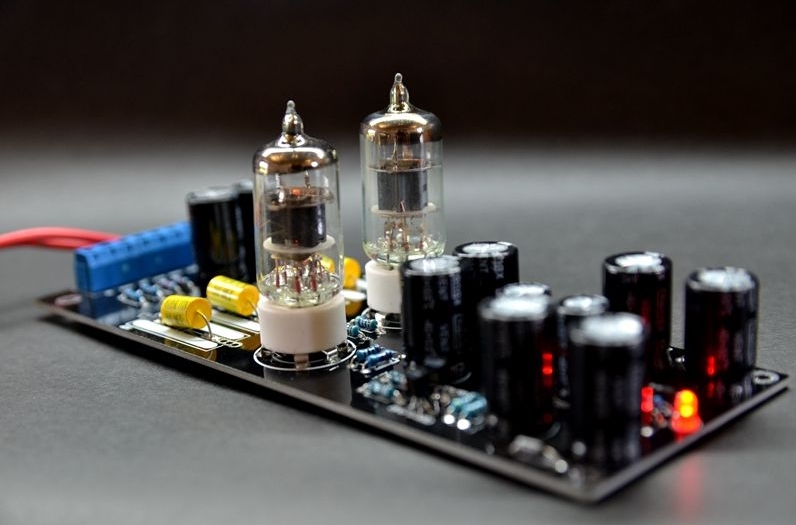 Finished 6j1 or 6AK5 tube preamp stereo HIFI DIY board with tubes Reference music fax circuit