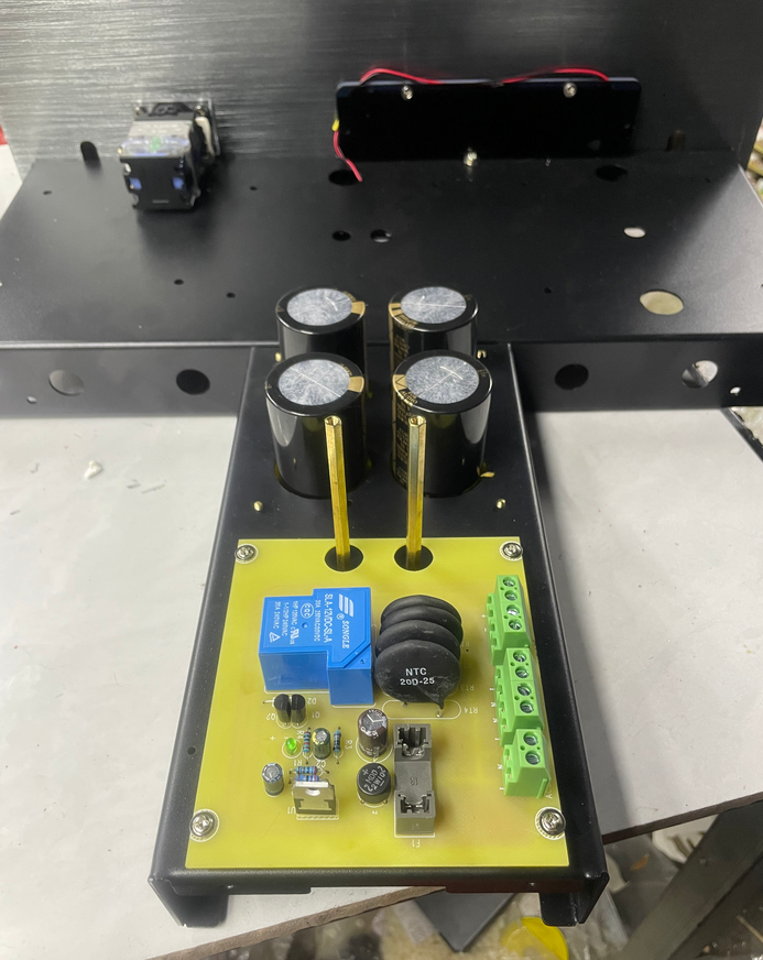 Reproduction of Swiss FM610MAX HIFI 250W*2 stereo power amplifier with XLR input