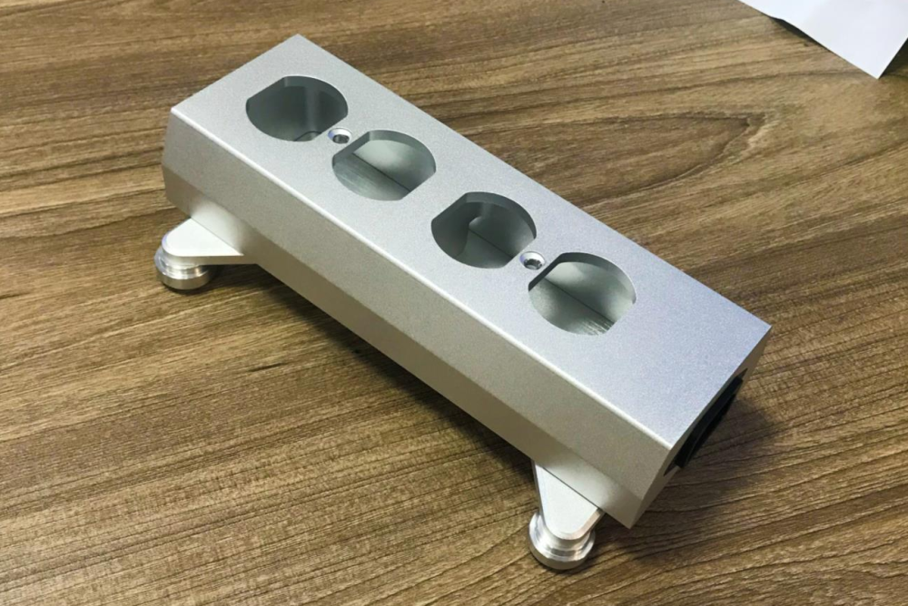 Full Aluminum CNC American standard 4-position power box HIFI DIY power scoket chassis
