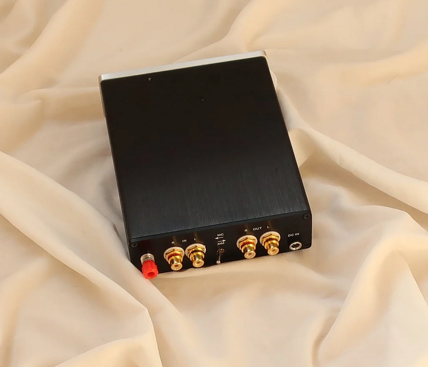 FET Class A circuit MM/MC moving coil moving magnetic phono amplifier singing low noise vinyl phonograph discrete components