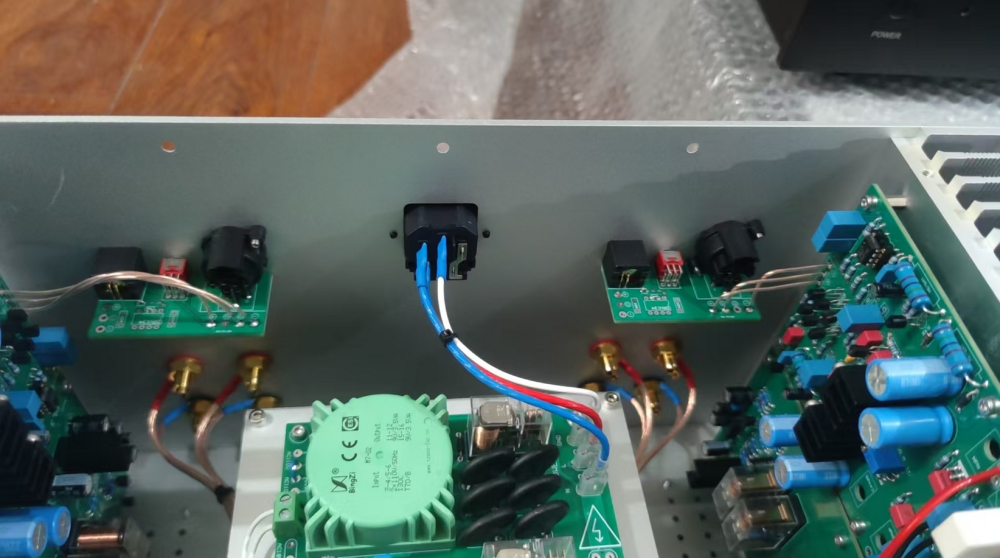 Refer to Burmester T9.4 225W*2 HIFI class AB stereo dual amplifier Reference X-Amp fully symmetric amplification circuit Master version Burmester